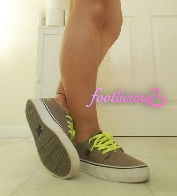Footlicious3