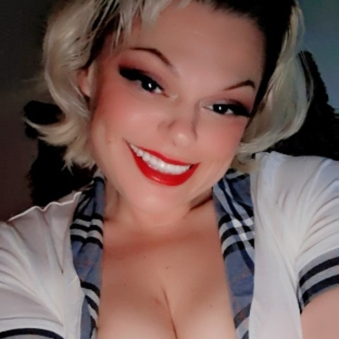 BrunetteBombshell