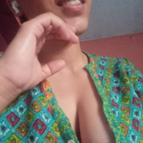 yourshornygirl