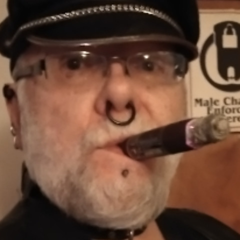 LeatherBikerGena 