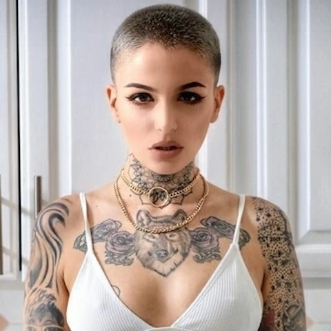 Leigh Raven