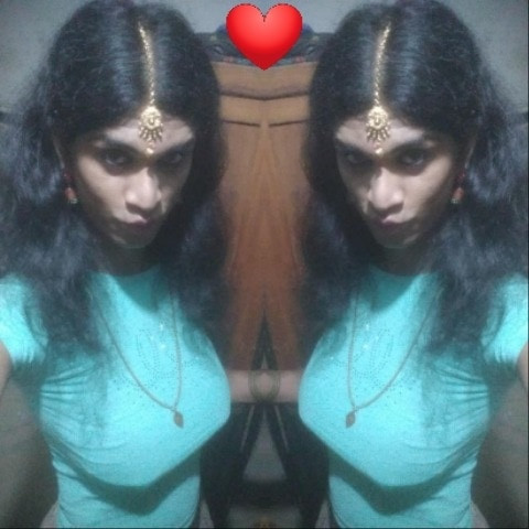 SRUTHY SHOBANA Hot