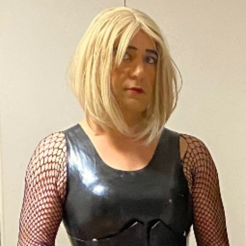Gloria G