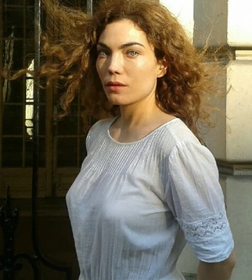 Coralie Revel