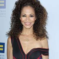 Sherri Saum