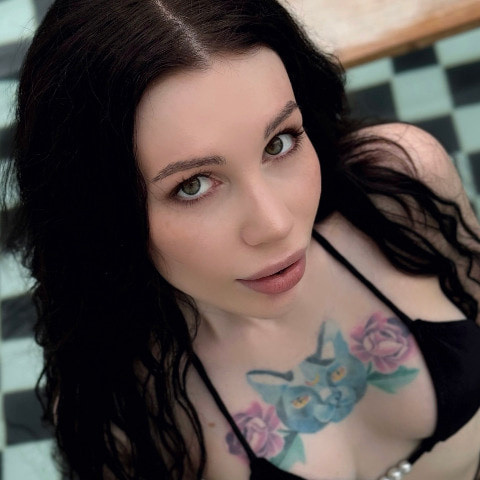 Lessia Moore