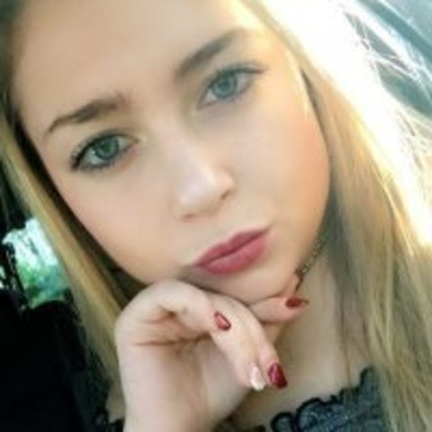 Blondiewithanass