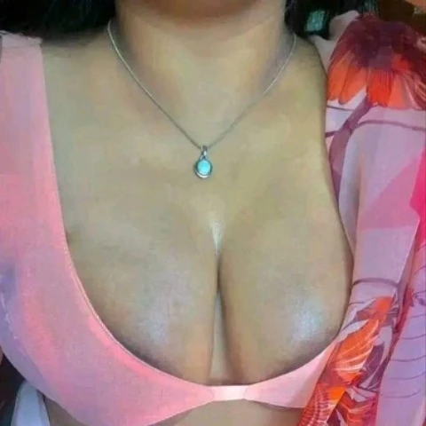 Hotwife_Mannat