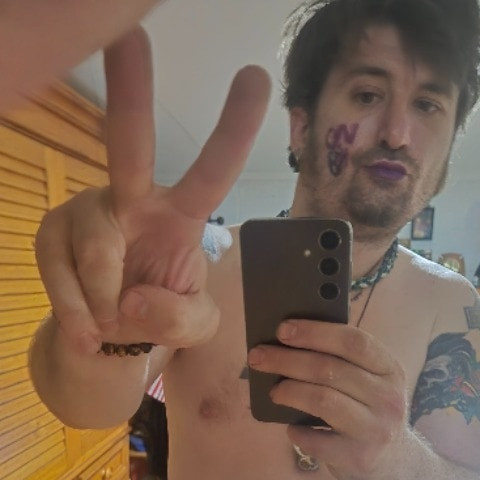 Alwhitebubbleslutbutt