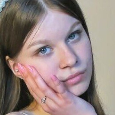 Eva_queen