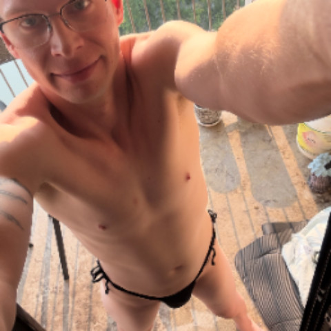 Erichornyboy