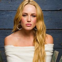 Caity Lotz