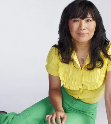 Sook-Yin Lee