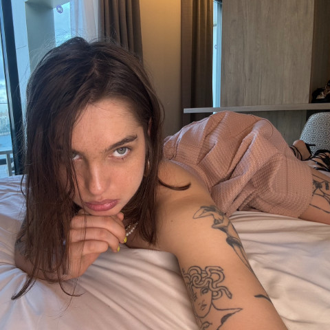 Zoe Fox VIP
