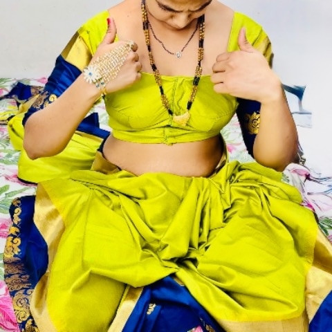 sexy-komal