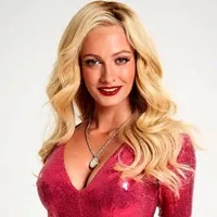 Қисық студентпен үйдегі секс