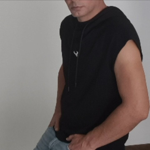 Eartquick77