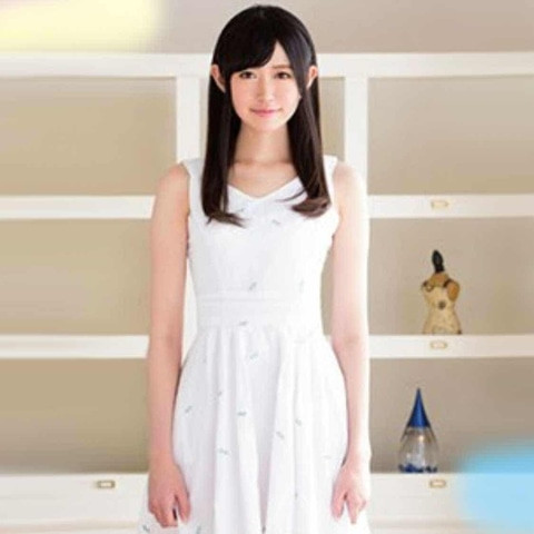 Shiori Hoshino