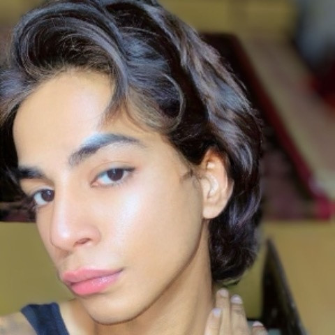 Nakhro Rose 