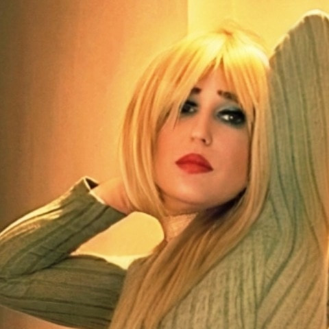 covo_sissy_cross