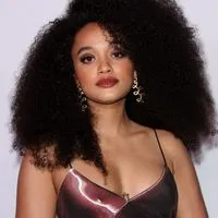 Kiersey Clemons