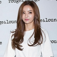 Han Chae Young