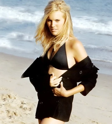 Maggie Grace