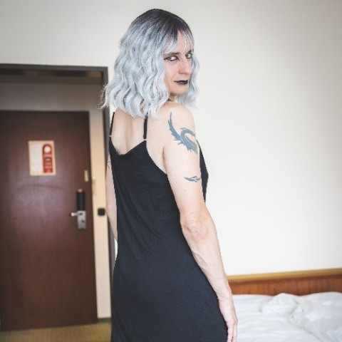 Lara Dark