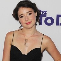 Sarah Steele