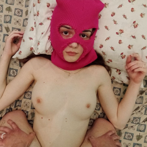 HORNYKITTYDI