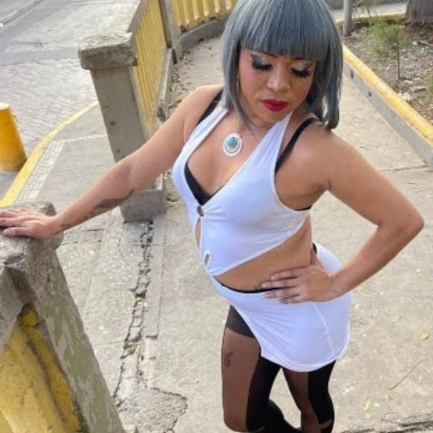 Ladyboy69