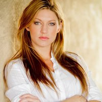 Jes Macallan