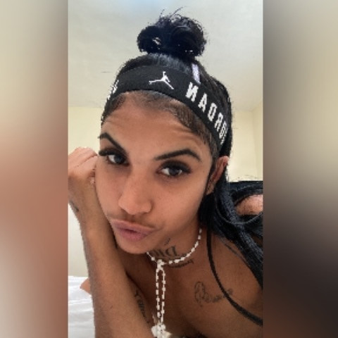 Lareynazendeya_