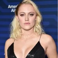 Maika Monroe