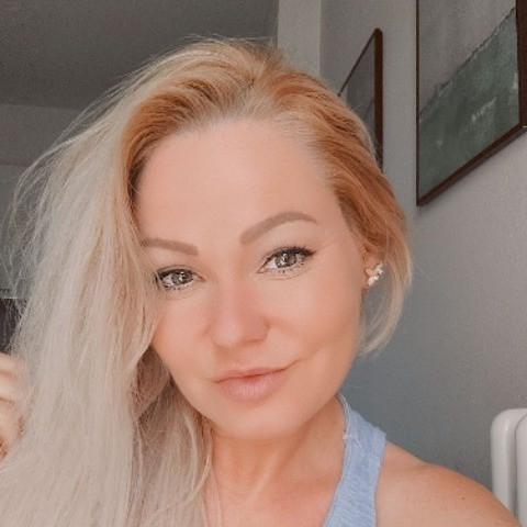 AngyAngela