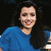 Mia Sara