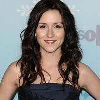 Shannon Woodward