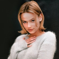 Samantha Mathis