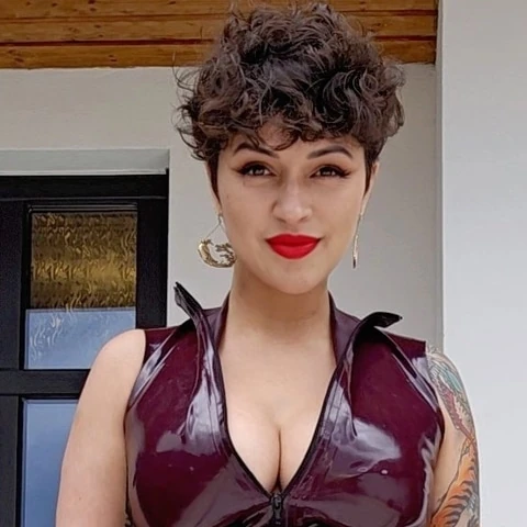 Electra Santiago