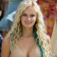 Sara Paxton