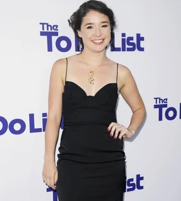 Sarah Steele