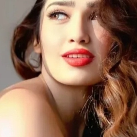 Sexy Siya 