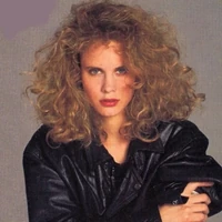 Lori Singer