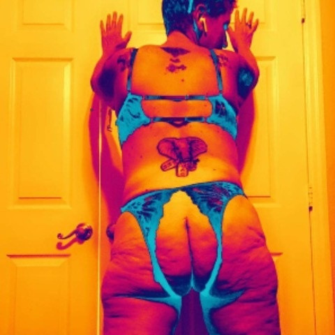 SexyRedGilf 