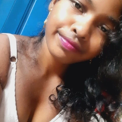 Simple Girl Priti
