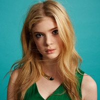 Elena Kampouris