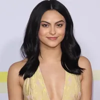 Camila Mendes