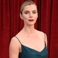 Betty Gilpin