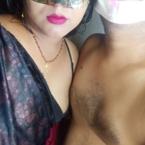 Hot muskan 