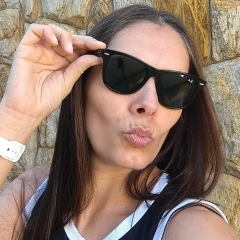 Raquel Exibida 